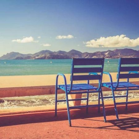 CANNES plage 2mn/45m2/vue mer/inernet/clim/parking privé Eksteriør billede
