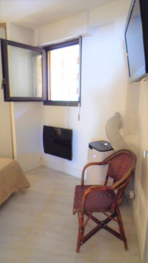 CANNES plage 2mn/45m2/vue mer/inernet/clim/parking privé Eksteriør billede