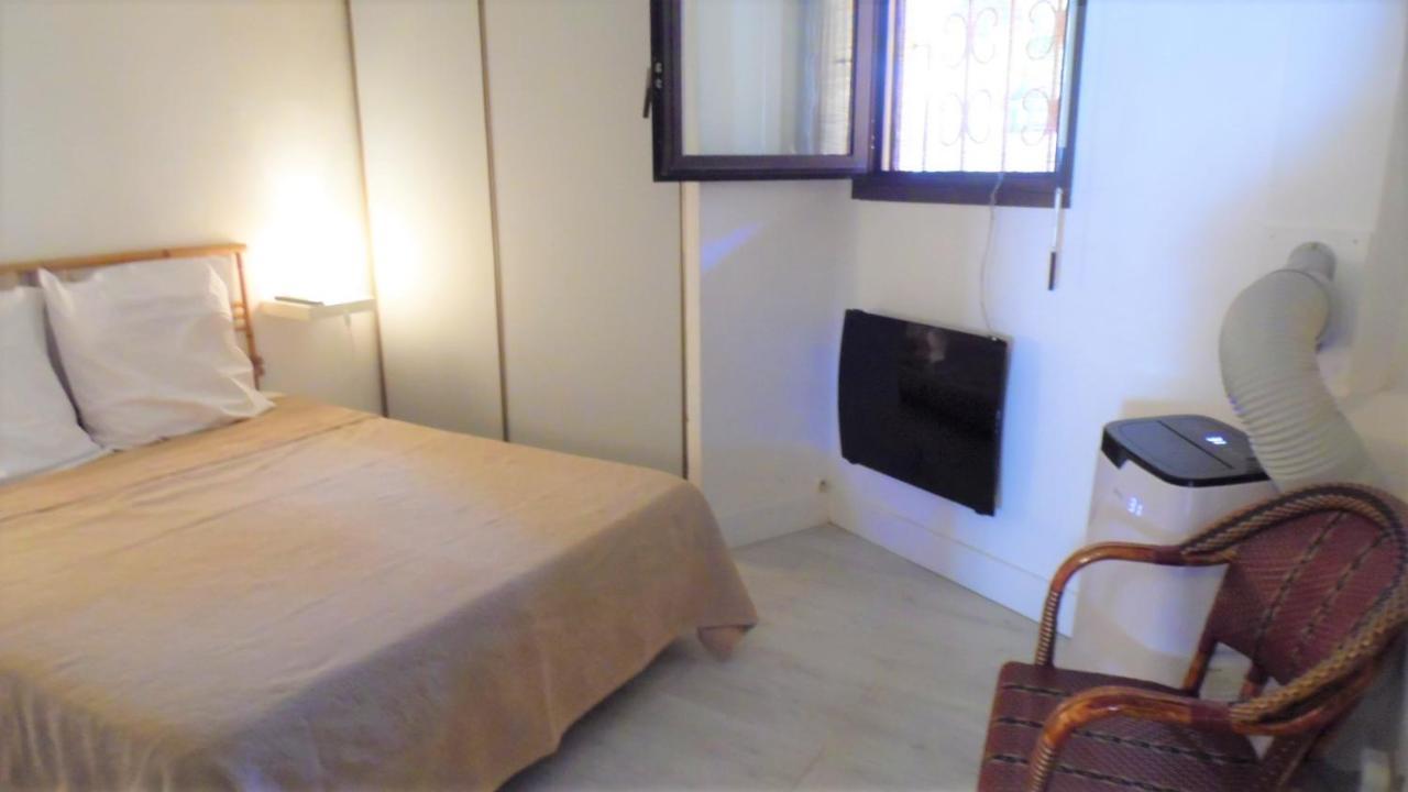 CANNES plage 2mn/45m2/vue mer/inernet/clim/parking privé Eksteriør billede