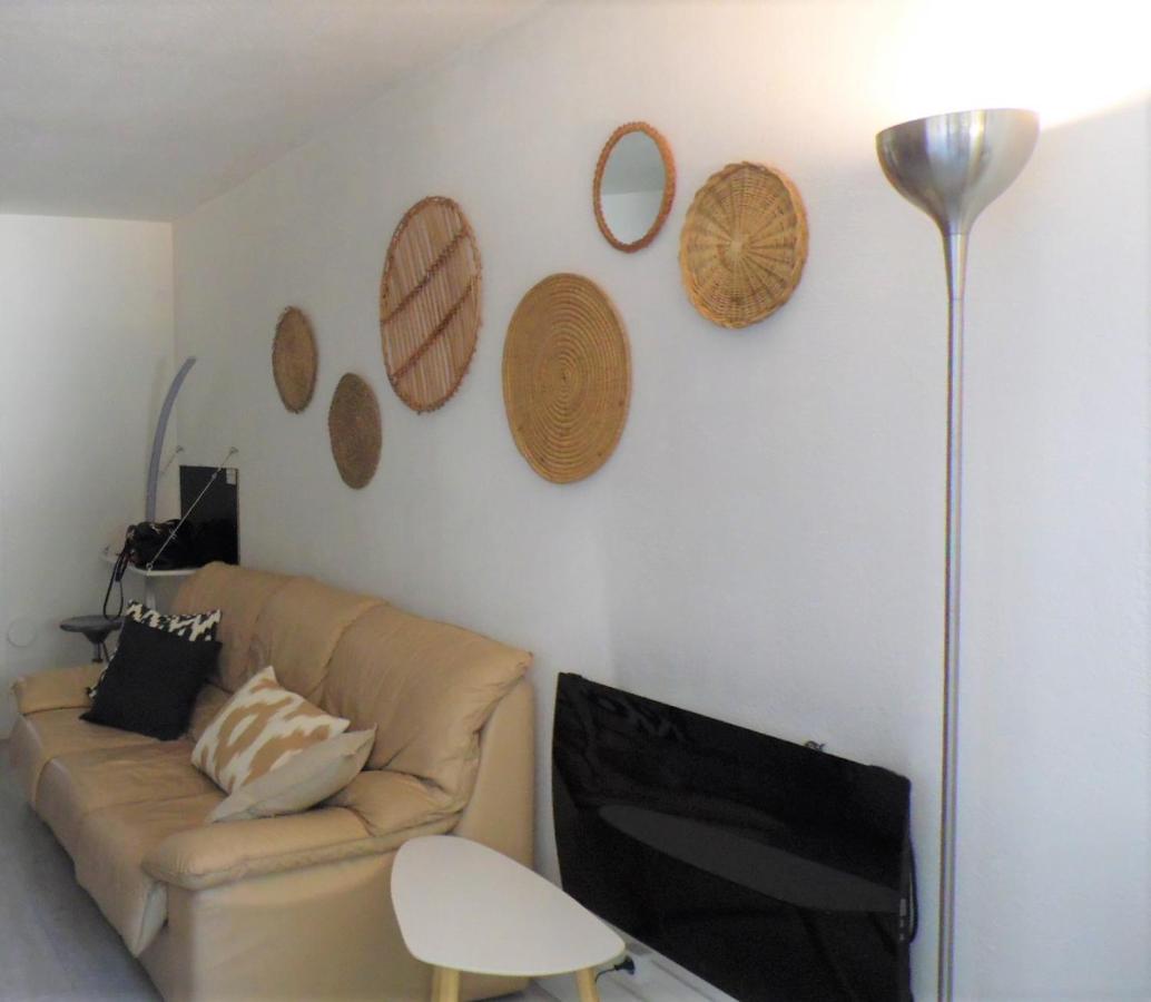 CANNES plage 2mn/45m2/vue mer/inernet/clim/parking privé Eksteriør billede