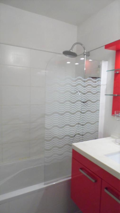 CANNES plage 2mn/45m2/vue mer/inernet/clim/parking privé Eksteriør billede