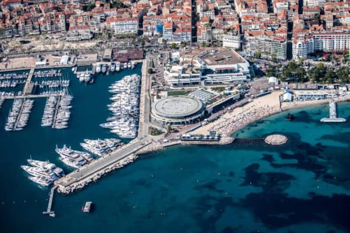 CANNES plage 2mn/45m2/vue mer/inernet/clim/parking privé Eksteriør billede